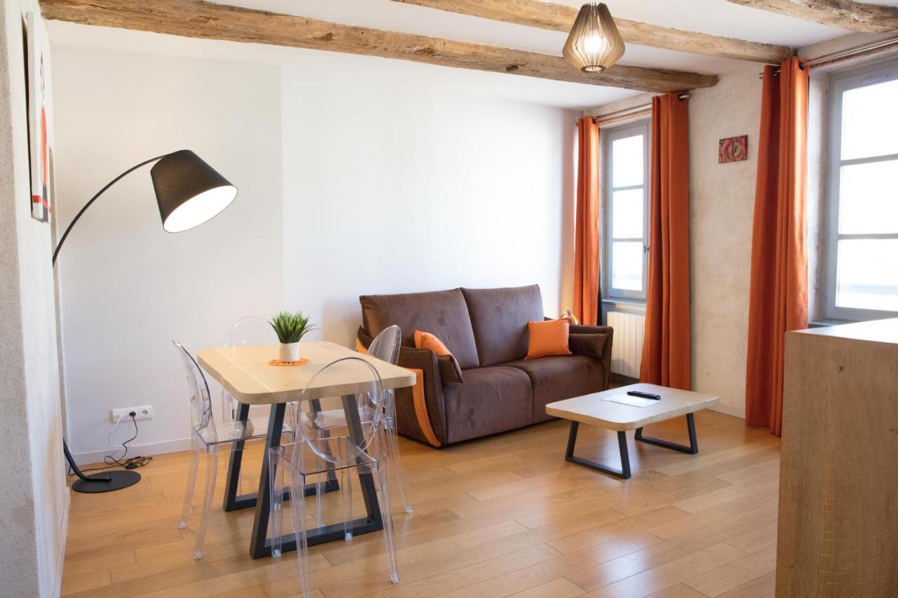 Appartement A-Mi-Chemin - Centre-Ville De טורנוס מראה חיצוני תמונה
