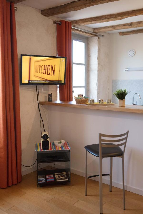 Appartement A-Mi-Chemin - Centre-Ville De טורנוס מראה חיצוני תמונה