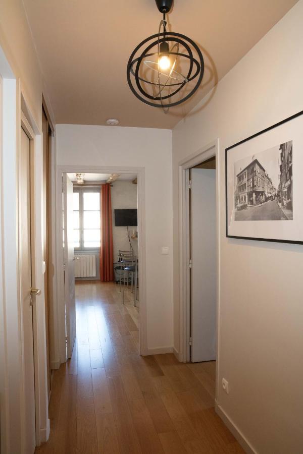 Appartement A-Mi-Chemin - Centre-Ville De טורנוס מראה חיצוני תמונה
